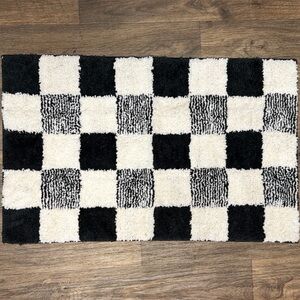 Black and White Checkered Bath Rug